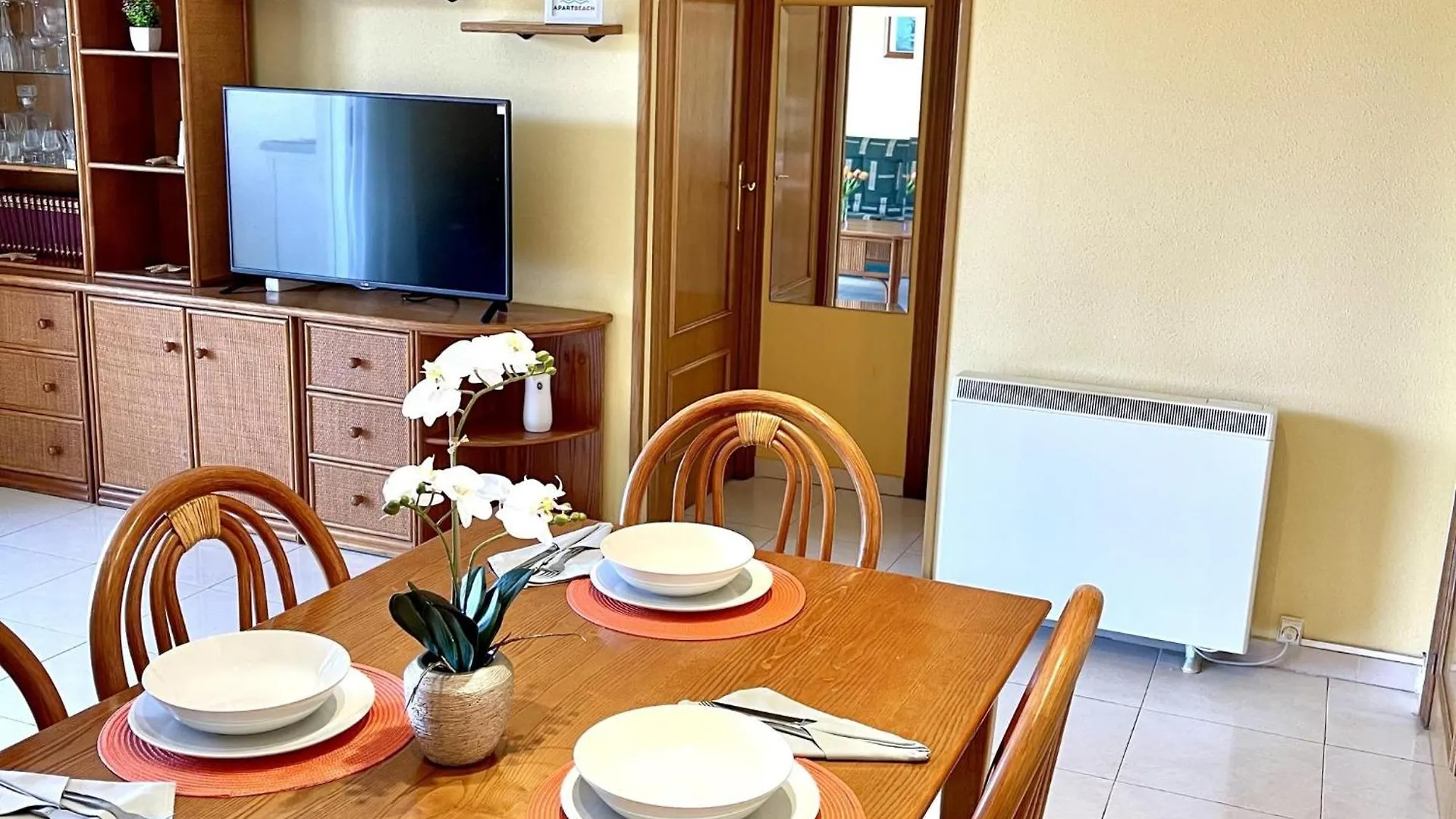 Apartbeach Mar Internum 4 Junto Playa Y Piscina La Pineda Spain
